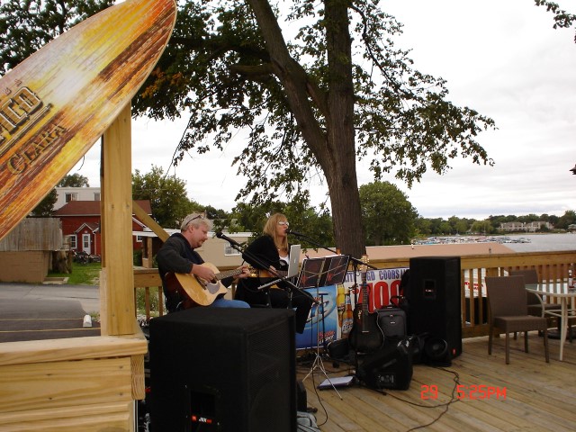 Doc's Bar & Grill - Wauconda